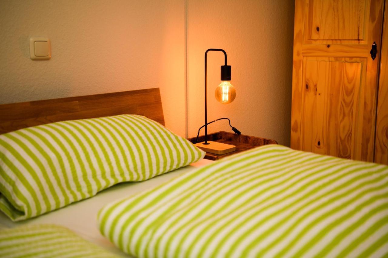 Ferienwohnung Am Rothaarsteig บาด แบร์เลอบวร์ก ภายนอก รูปภาพ