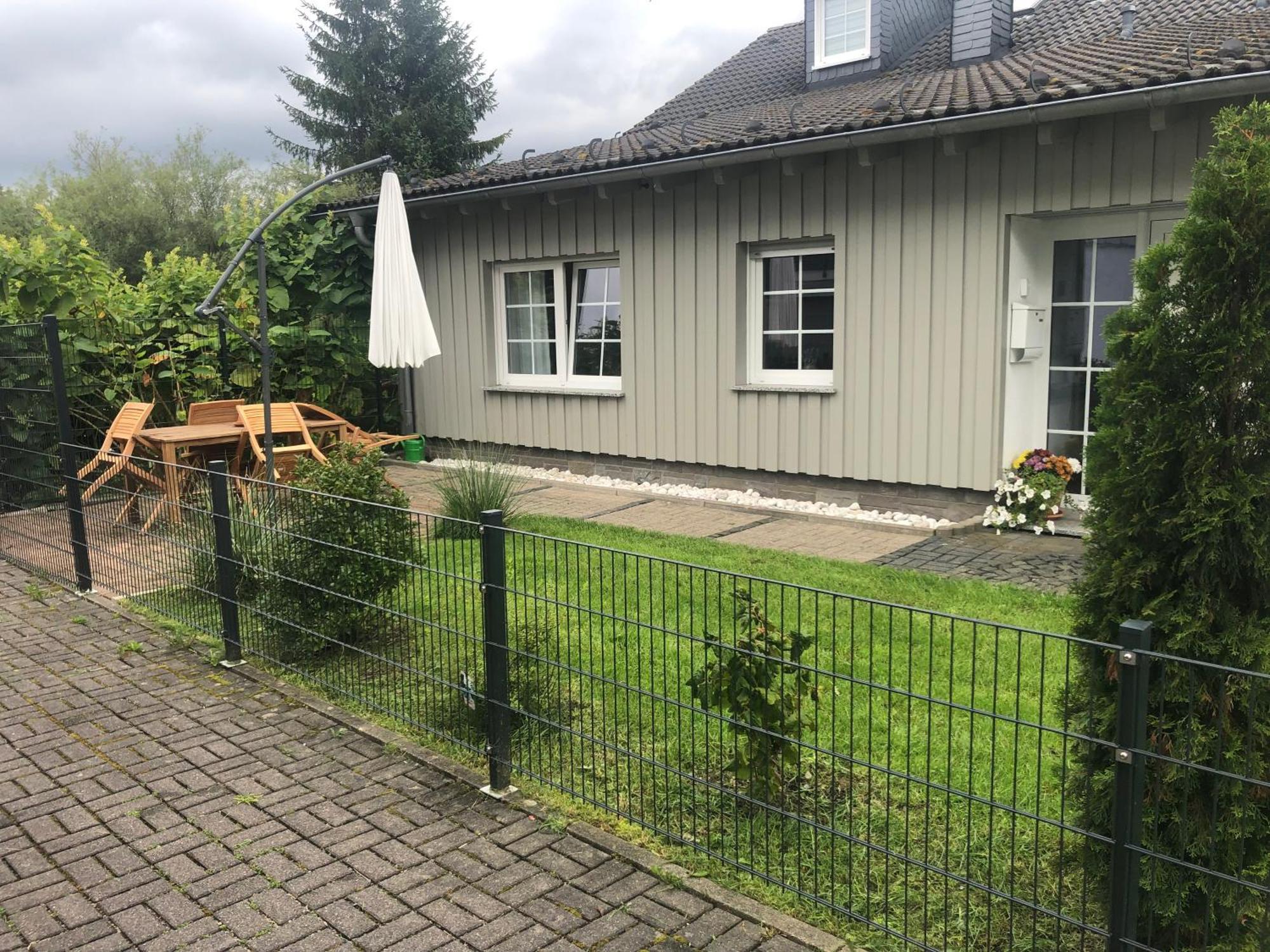 Ferienwohnung Am Rothaarsteig บาด แบร์เลอบวร์ก ภายนอก รูปภาพ